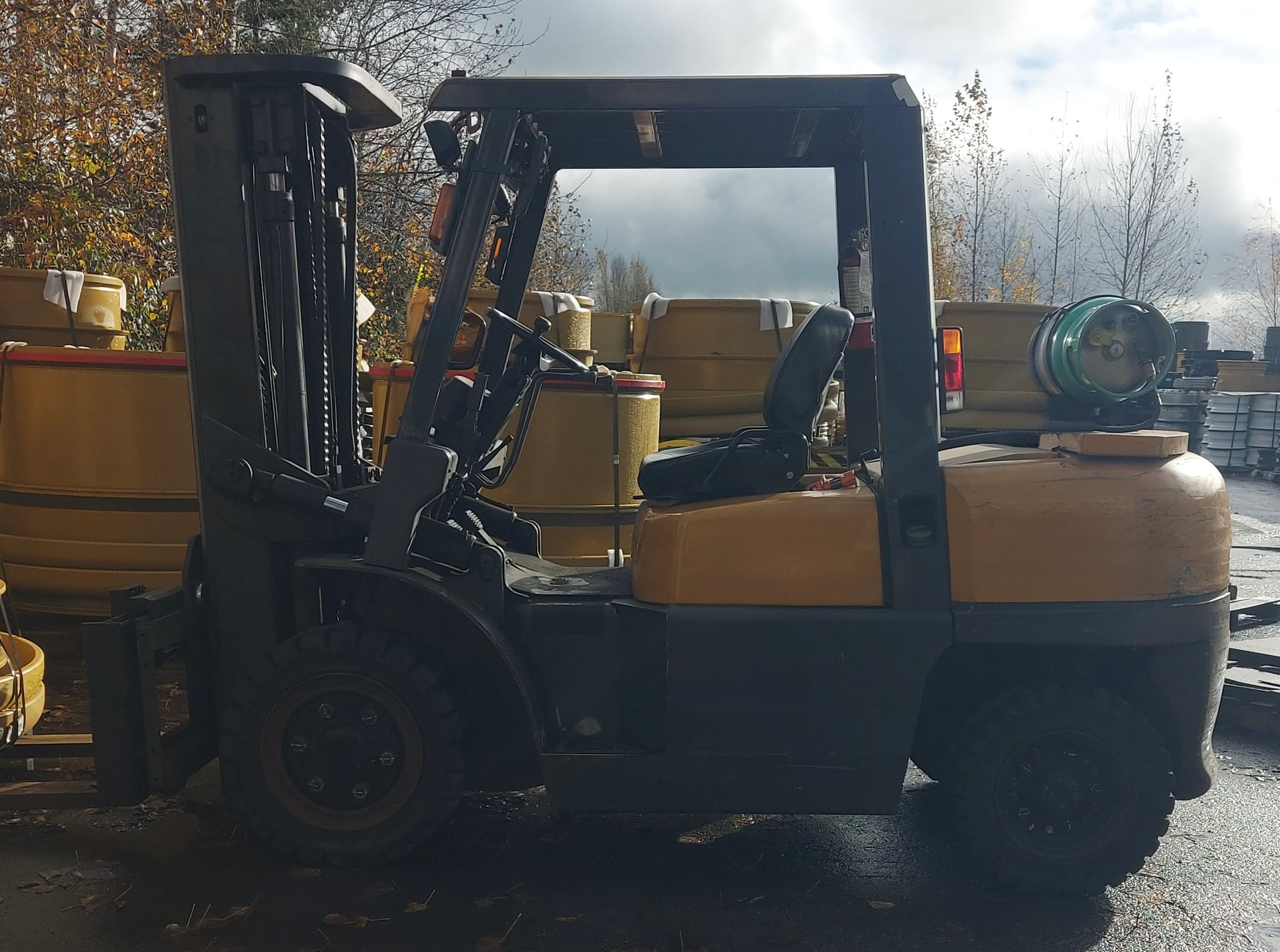 Forklift maintenance by FORKLIFT 90